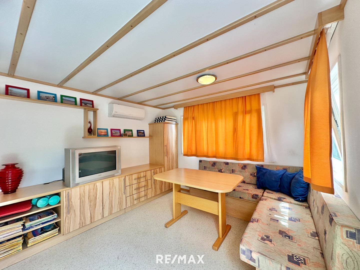 Wohnzimmer mobiles Gästehaus