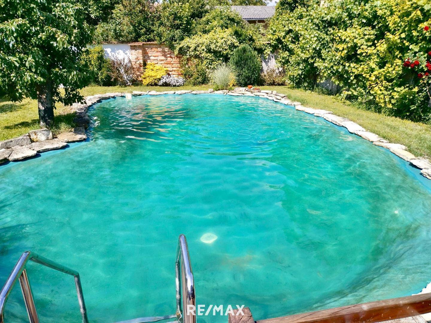 Salzwasser Schwimmteich