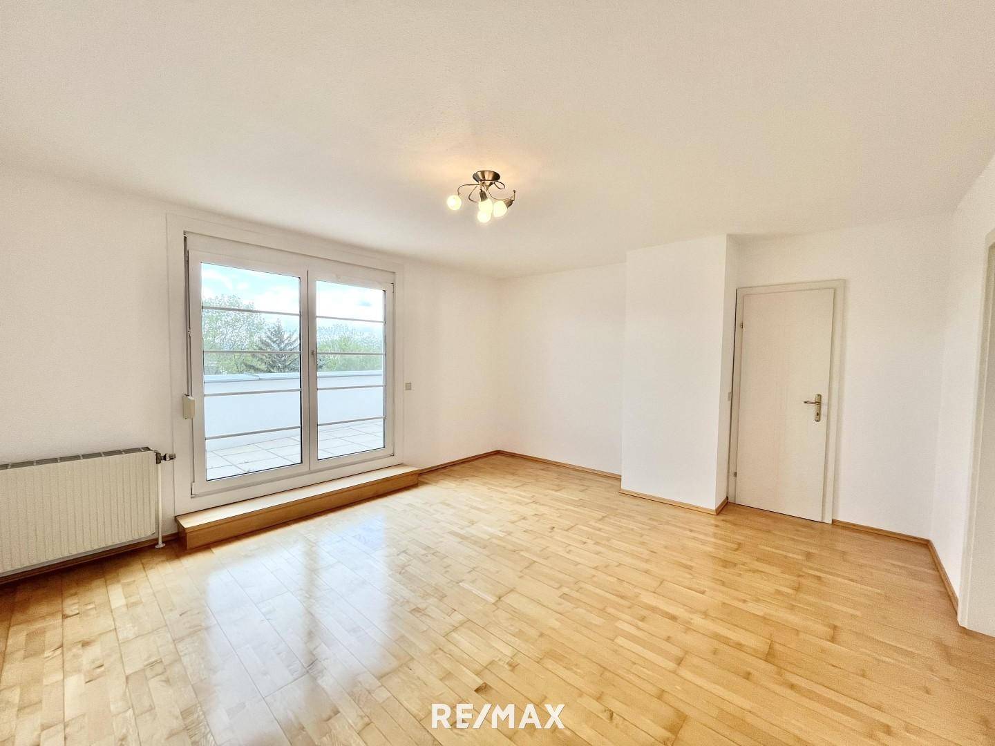 Zimmer 1 im 2. DG ca. 22 m²