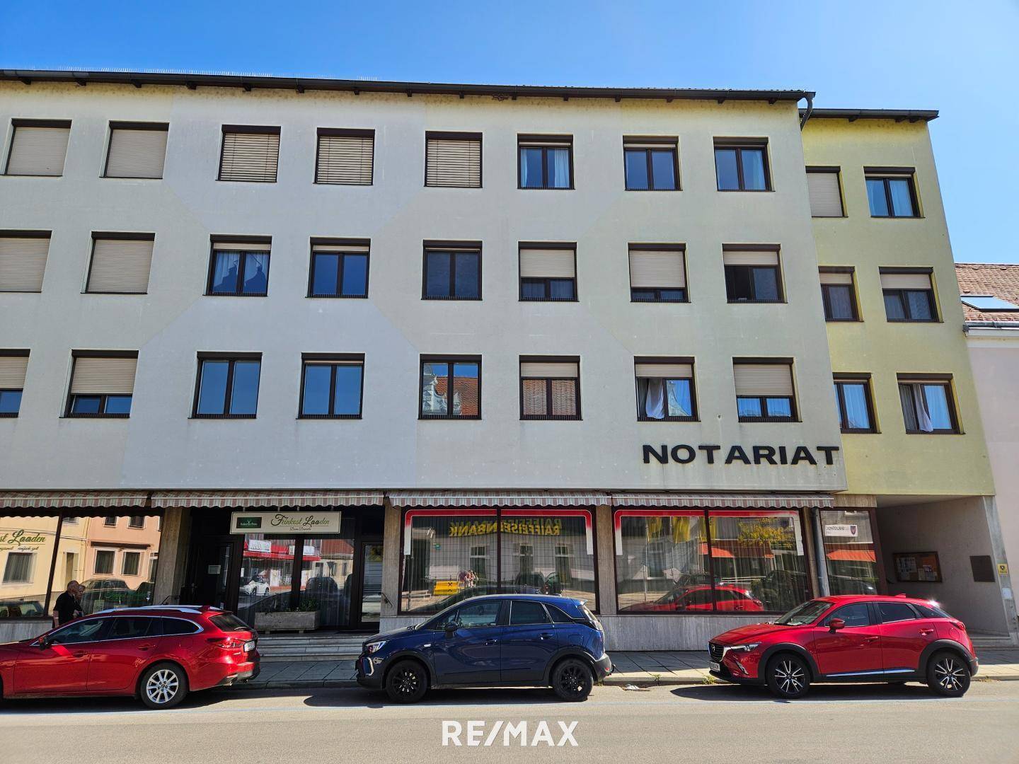 Wohnhaus straßenseitig