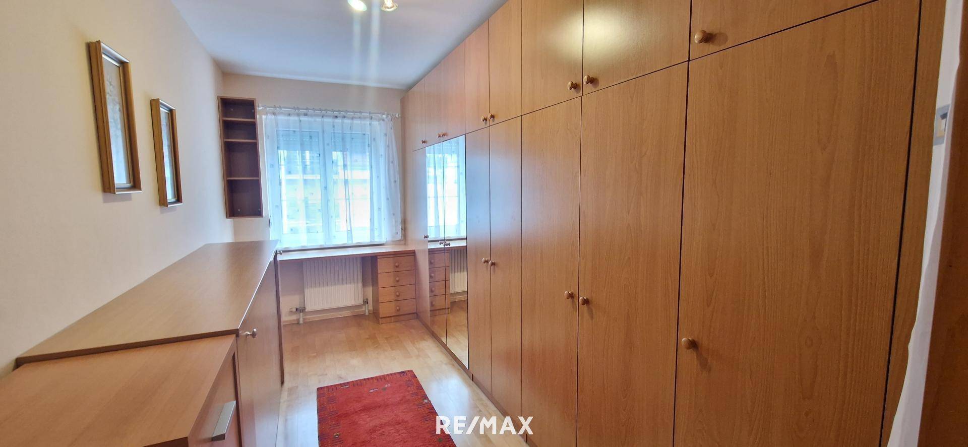 Schrankraum/Büro/Kinderzimmer