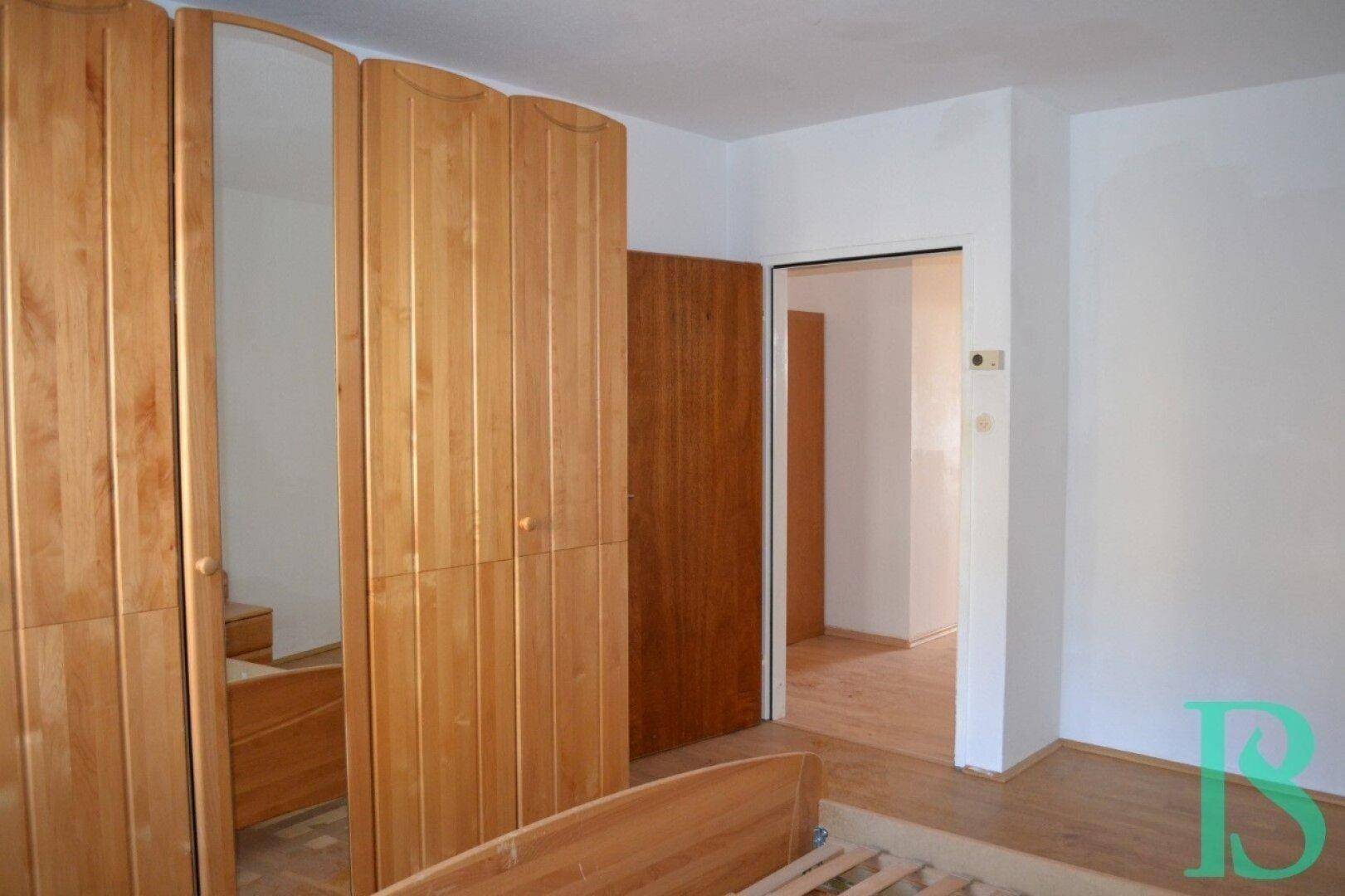 Zimmer 2/Blick Vorraum