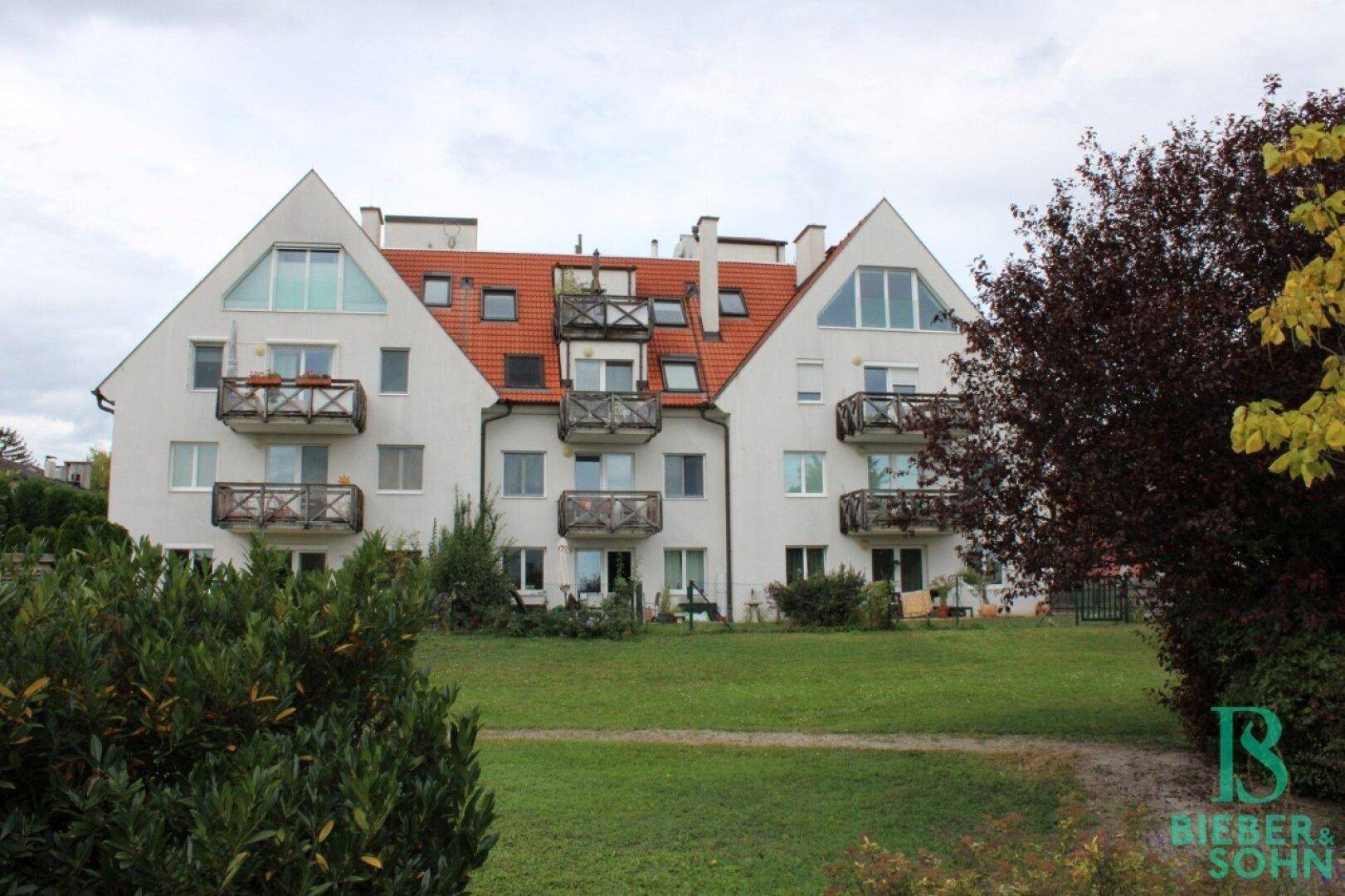 Hausansicht Garten