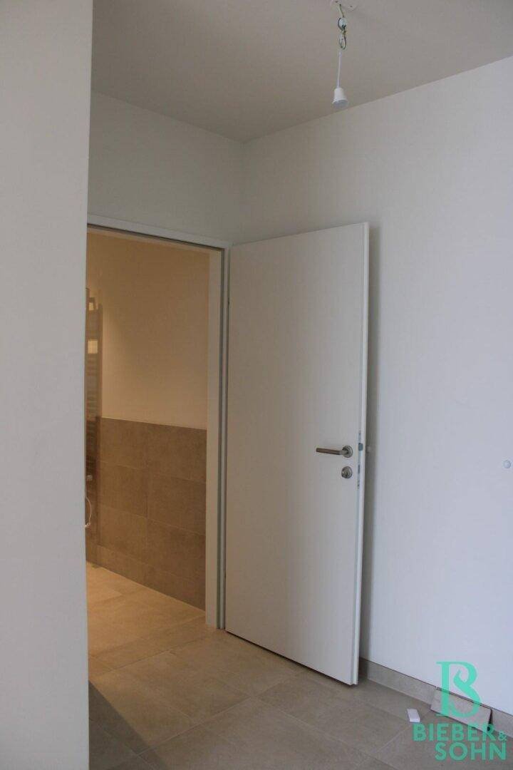 Wohnbereich - Vorraum - Badezimmer