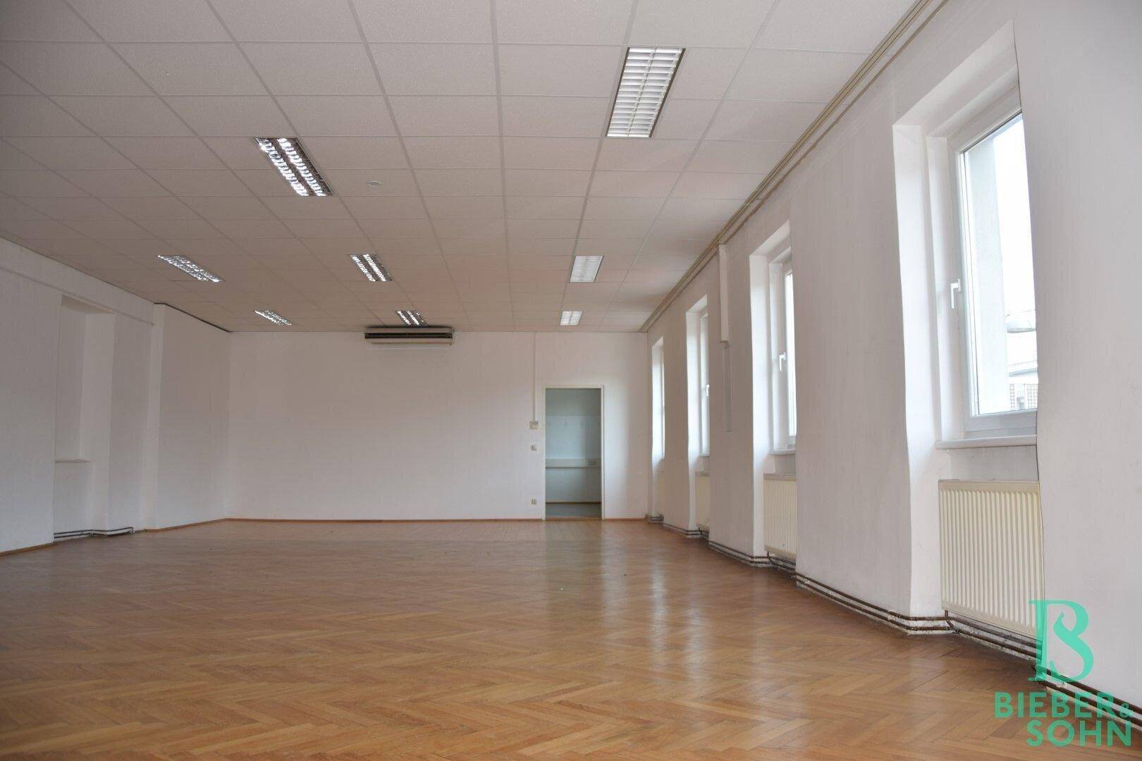 Büro 1. OG