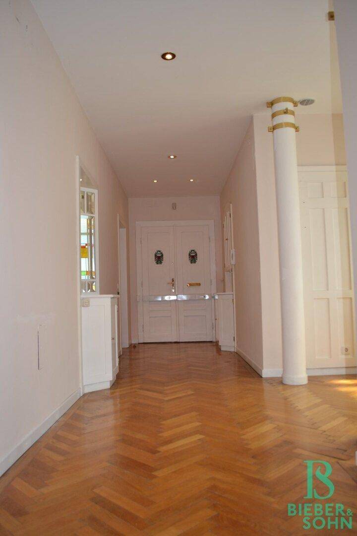 Vorraum/Blick Eingang