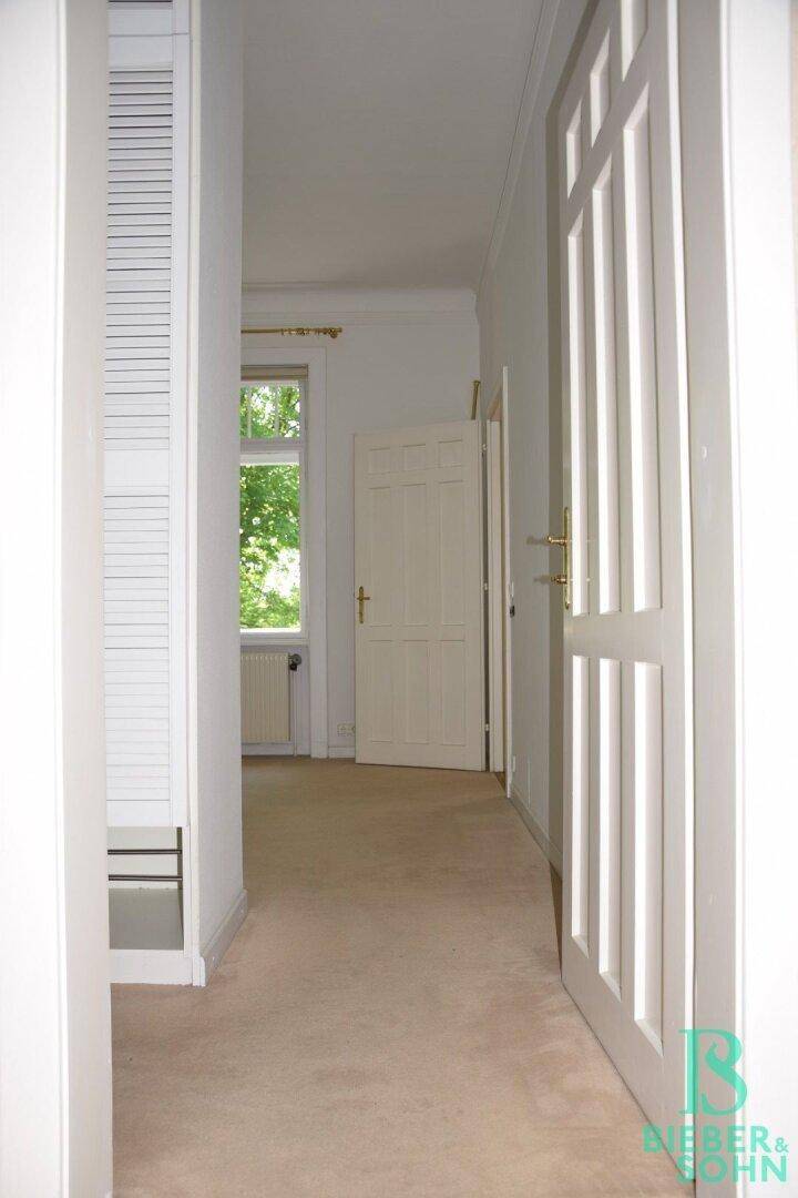 Garderobe/Blick Zimmer 2