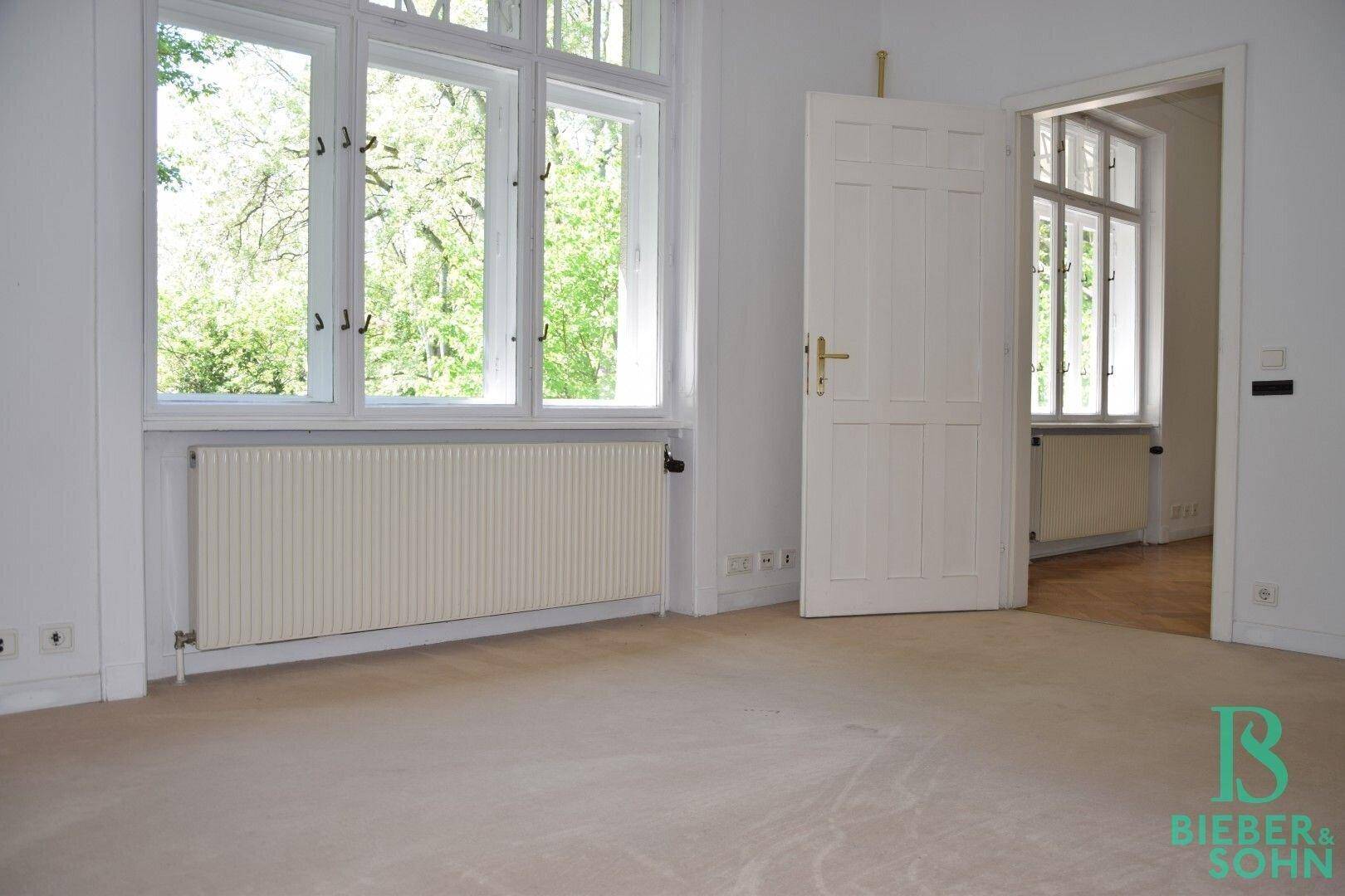 Zimmer 2/Blick Wohnraum