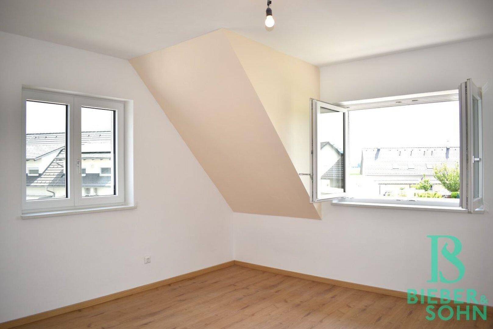 Zimmer 1 OG