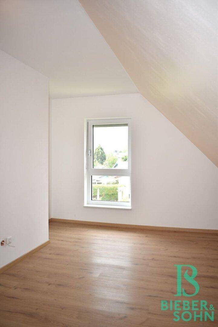 Zimmer 4 OG