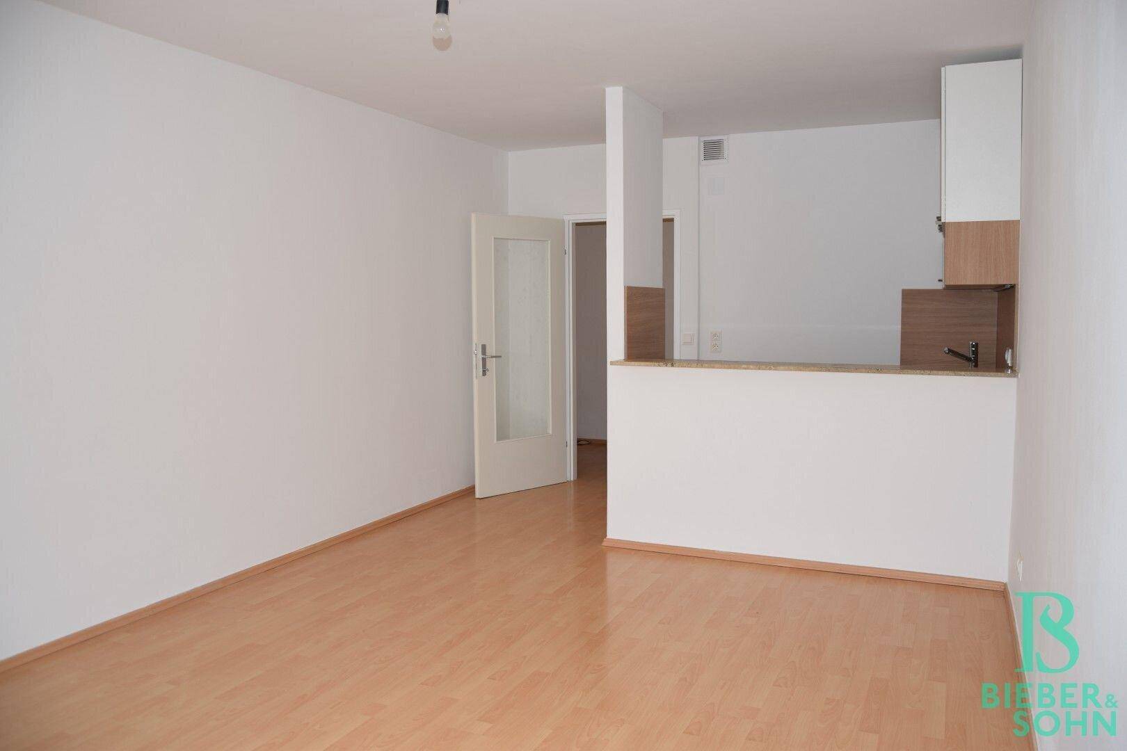 Zimmer mit Küche