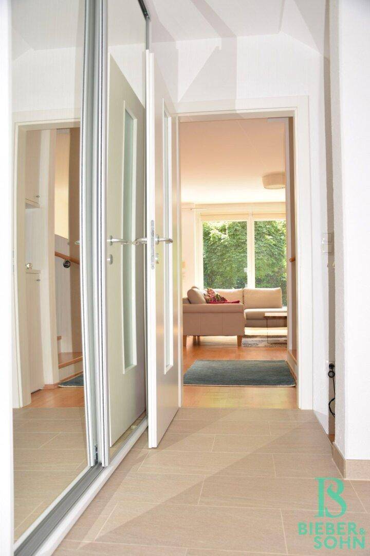 Vorraum/Blick Wohnraum