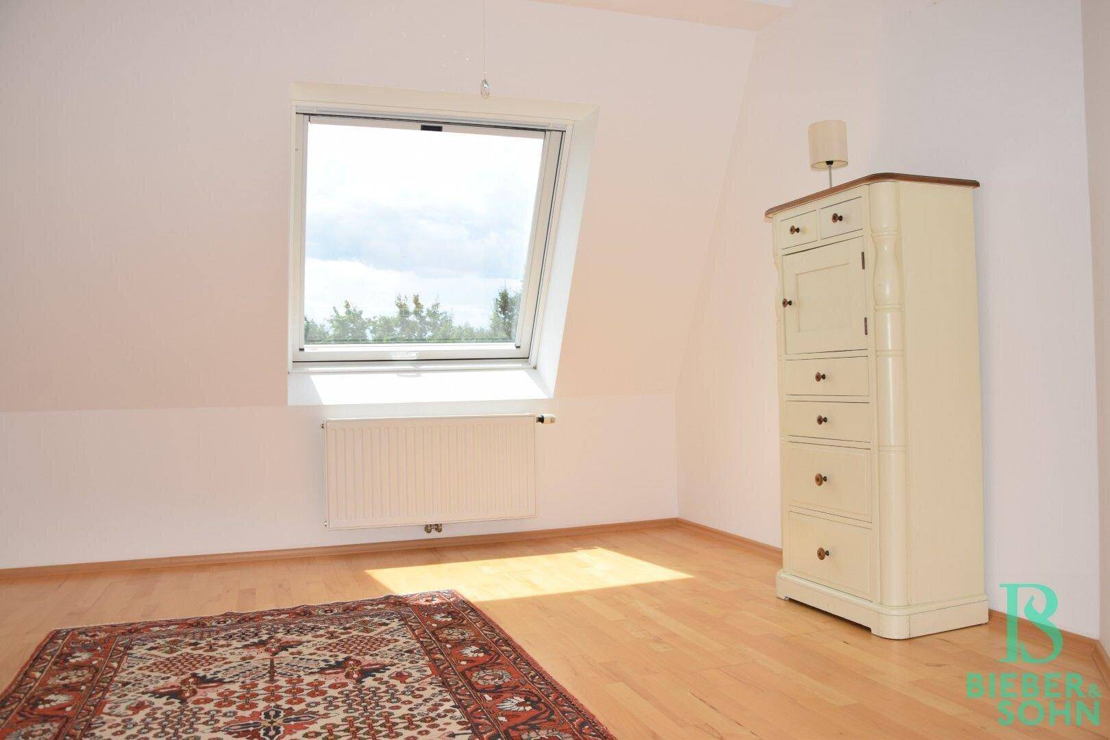 Zimmer 2.OG