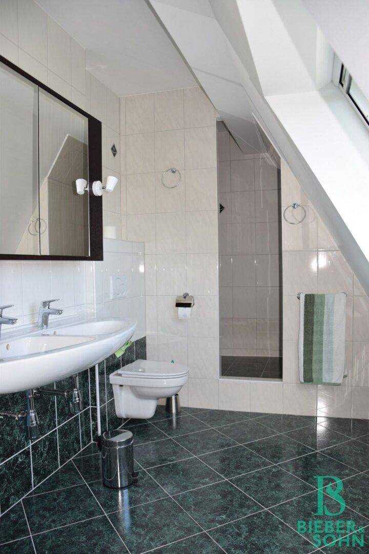 Bad/Dusche