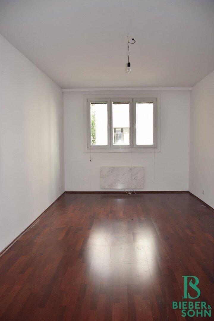 Büro 4