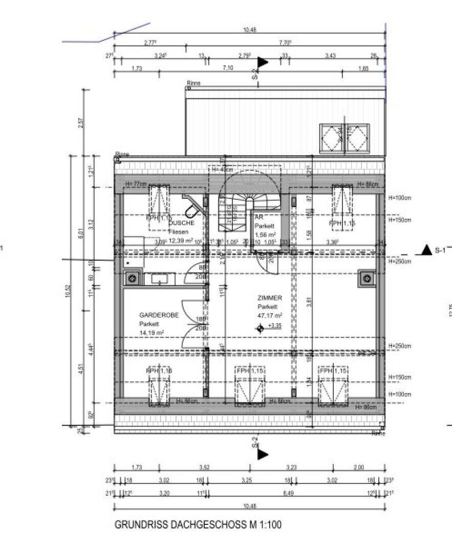 Grundriss des Dachgeschosses mit Schlafzimmern, Dusche und Garderobenbereich.