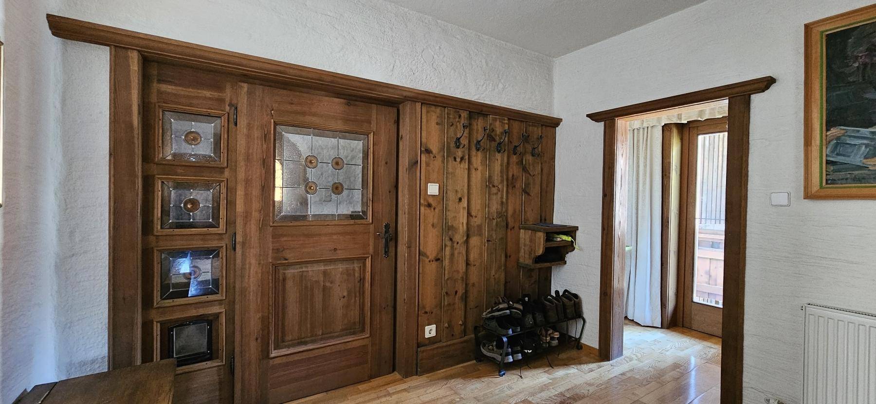Gepflegtes Wohnhaus mit viel Platz und großem Potential! - Ansicht 3