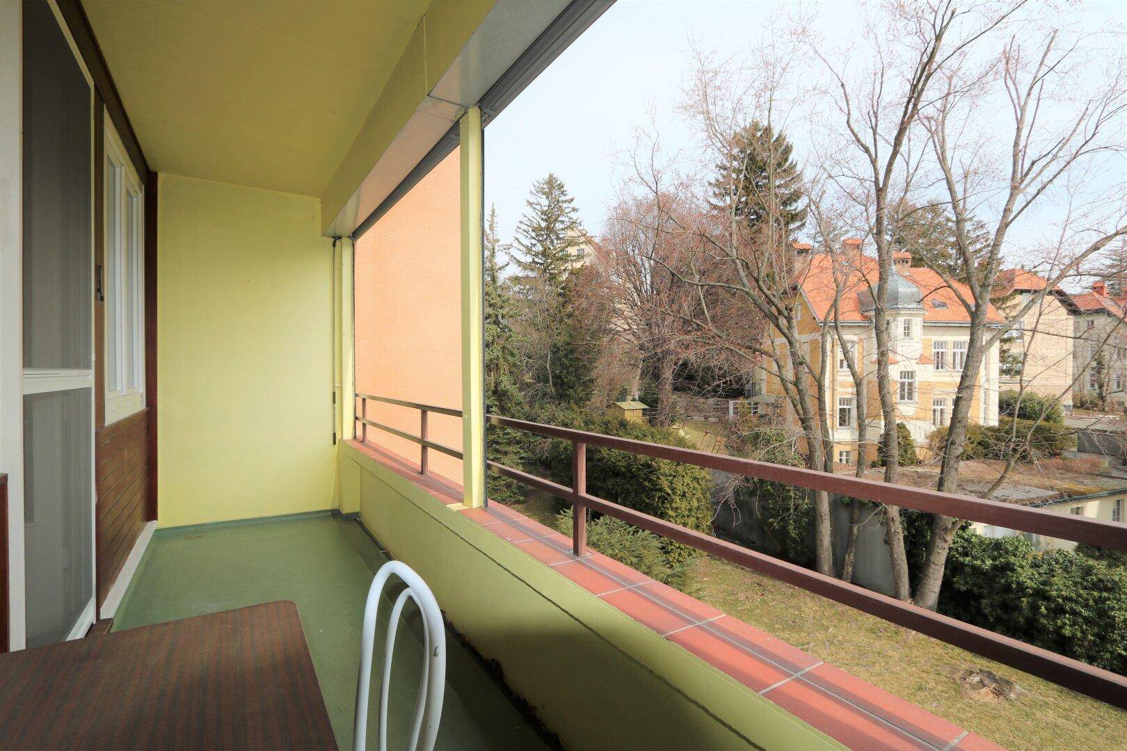 ostseitige Loggia mit Grünblick