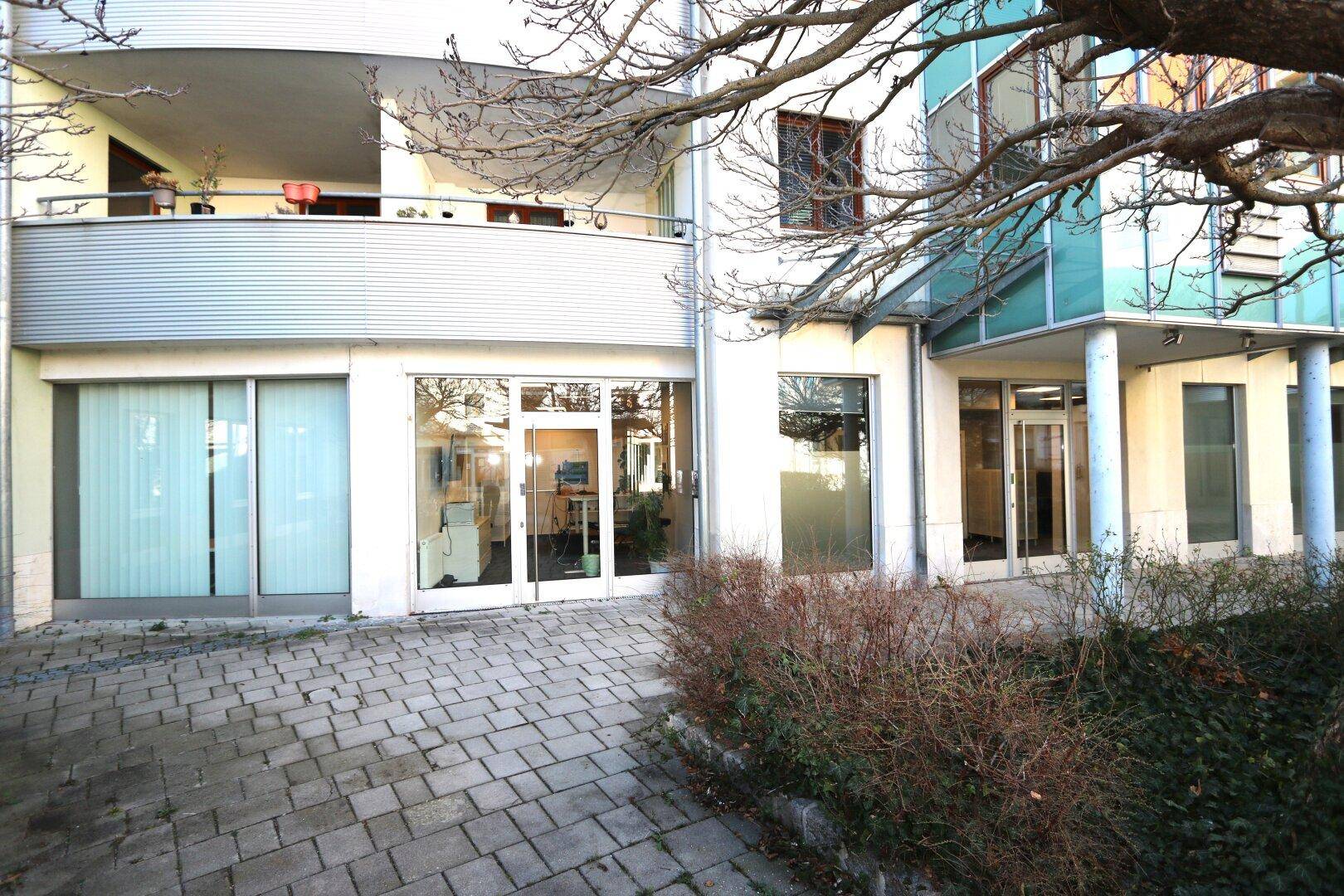 TOPLAGE! Moderne Büro-/Praxisfläche mit ca. 41,10 m² - zentral und trotzdem ruhig gelegen! - Ansicht 6