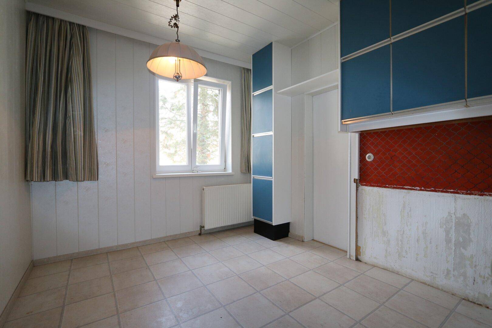 Einfamilienhaus mit 6 Zimmern und südseitigem Wintergarten - Więcej