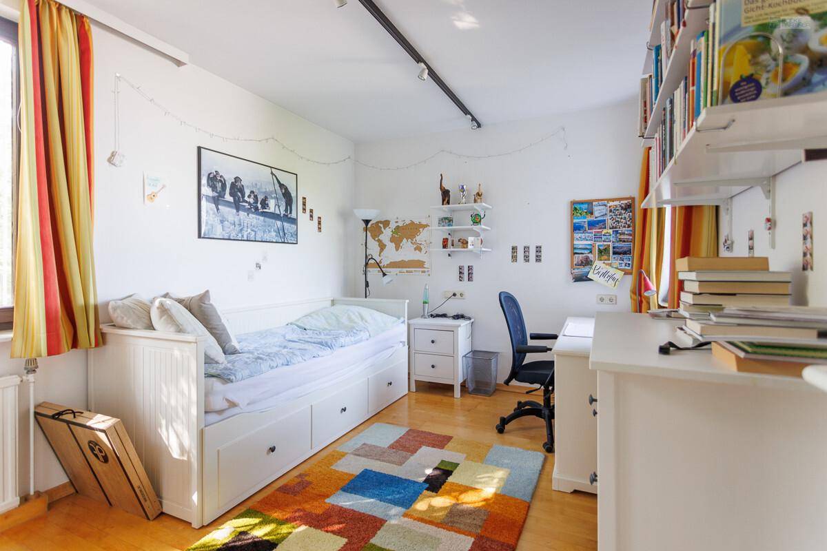 Kinderzimmer im OG