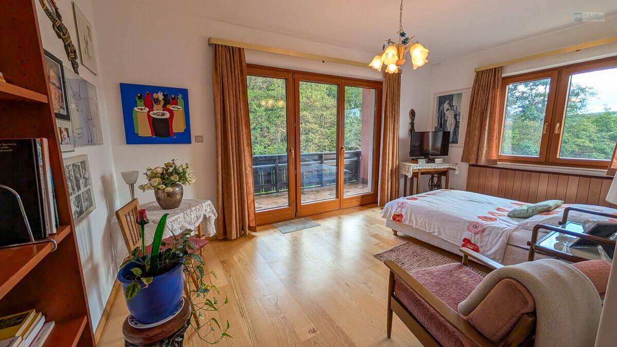 Schlafzimmer mit Terrasse