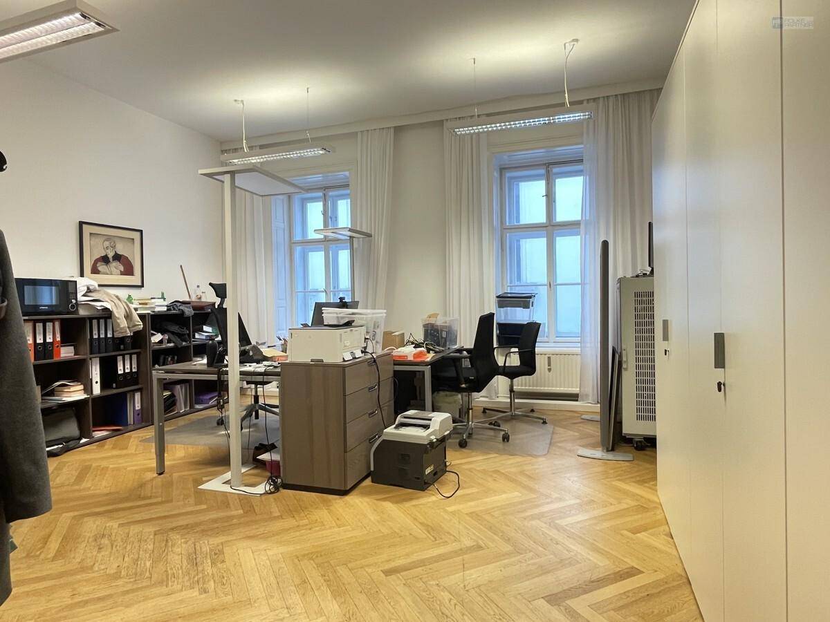Büro 3