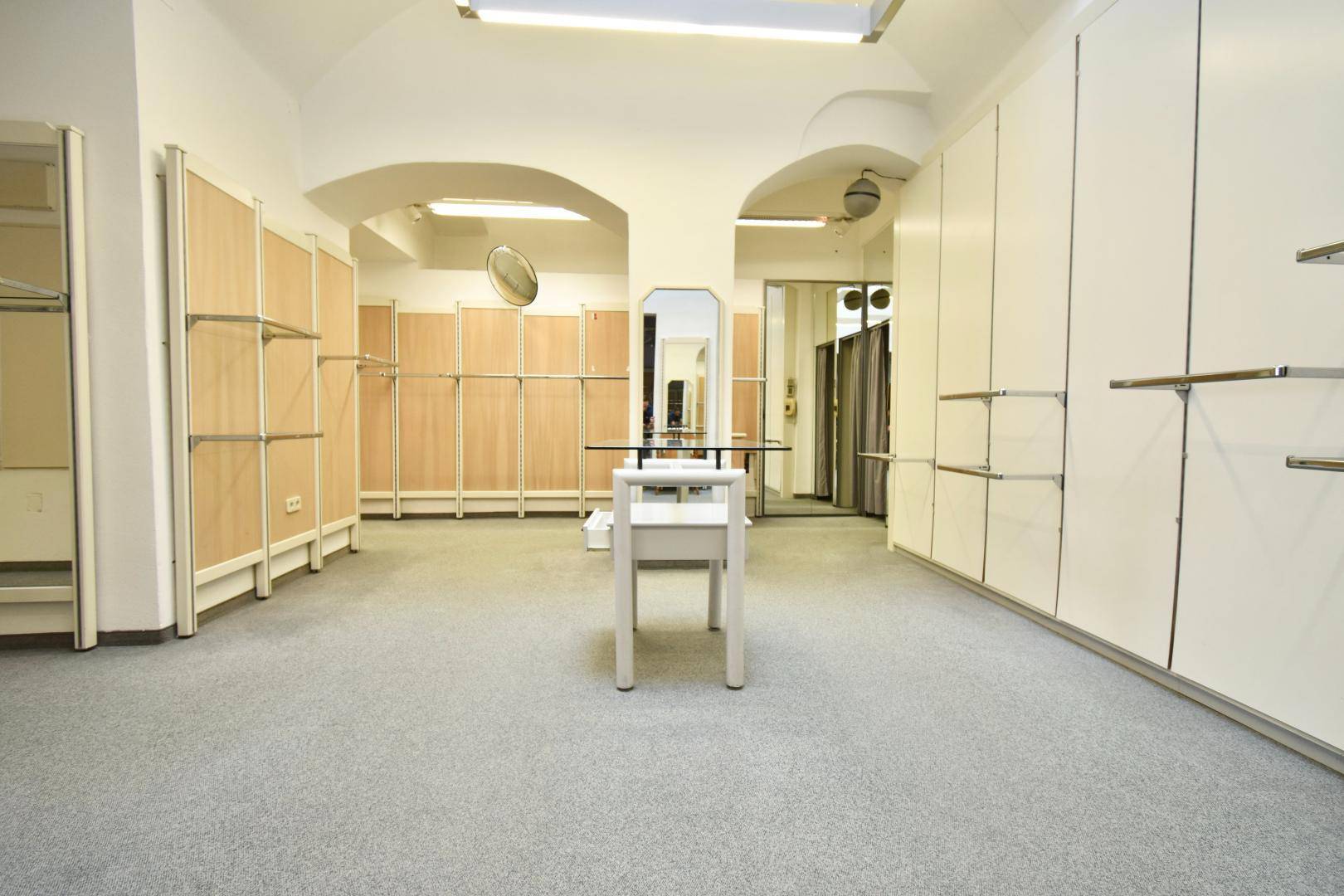 Büro-, Geschäfts oder Ausstellungsraum 4