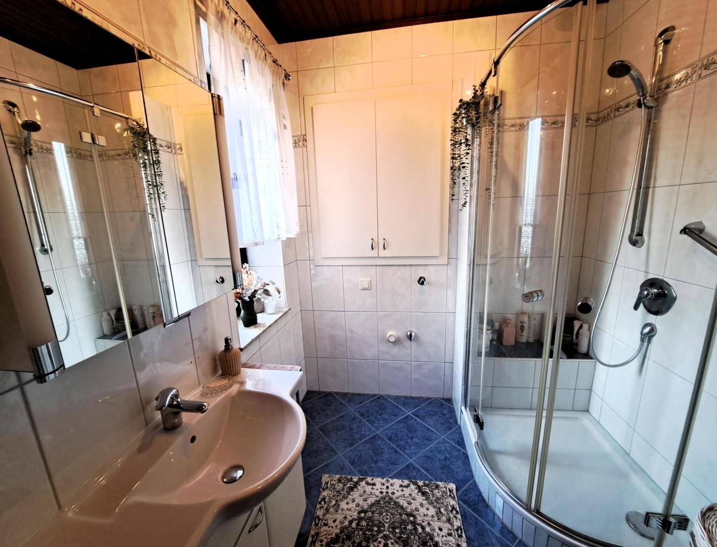 Badezimmer EG