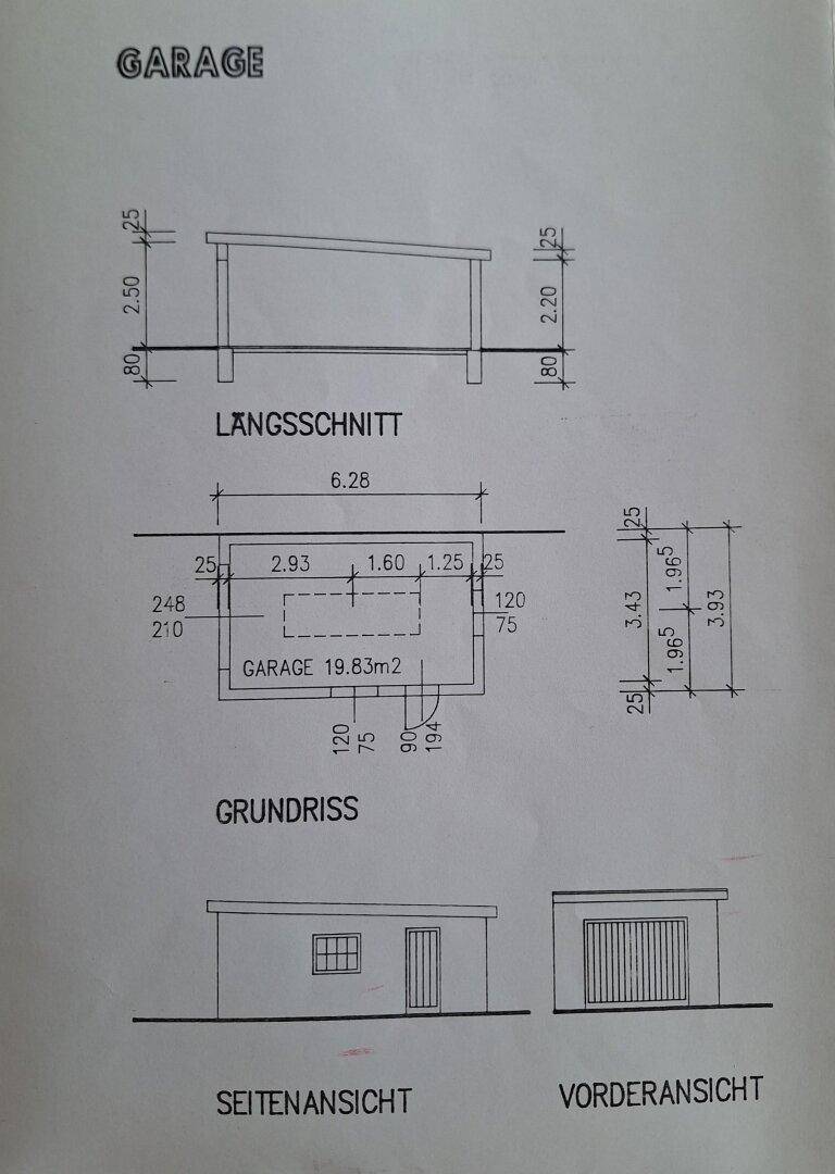 Detaillierte Pläne für eine Garage mit Längsschnitt, Grundriss und Ansichten.