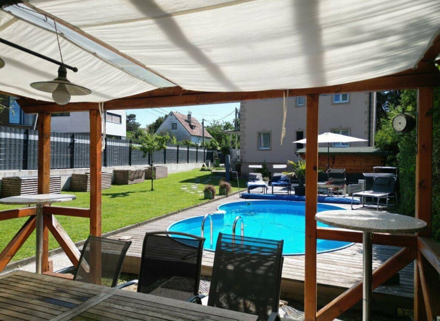Pergola/Pool