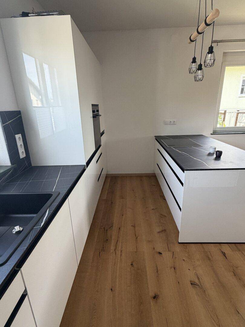 Bungalow mit ca. 97m², innen alles neu, Vollkeller, Dachboden ausbaubar, Carport, großer Garten - Widok 5