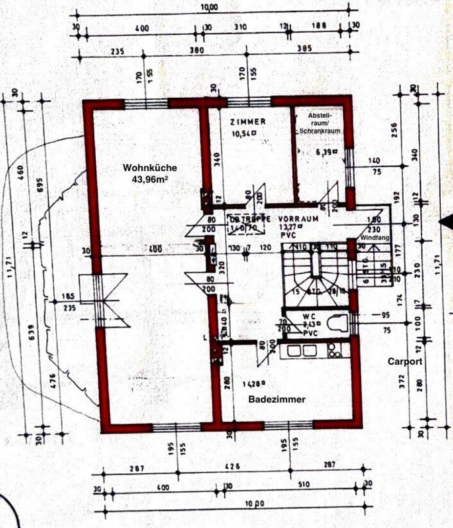 Grundriss des Erdgeschosses mit Wohnküche, Zimmer, Bad und separatem WC.