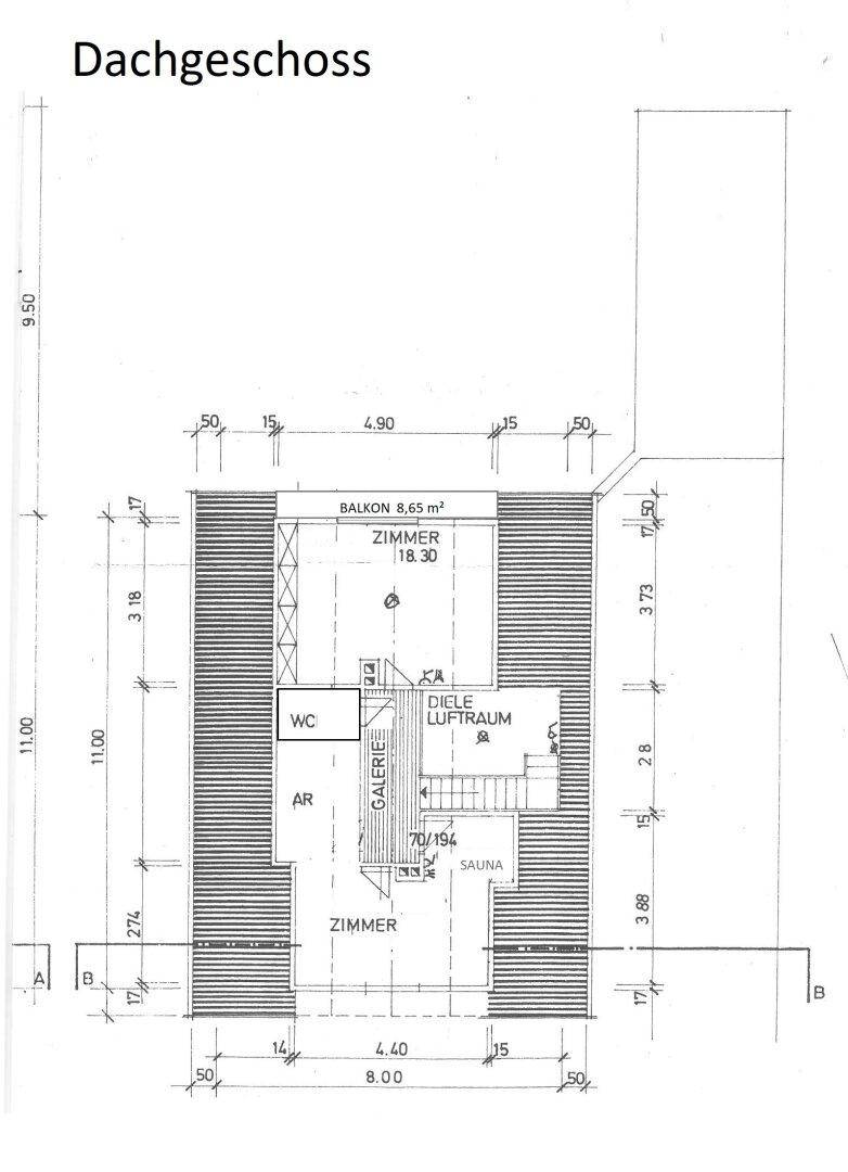 Grundriss des Dachgeschosses mit Balkon, Sauna, WC und zwei Zimmern.