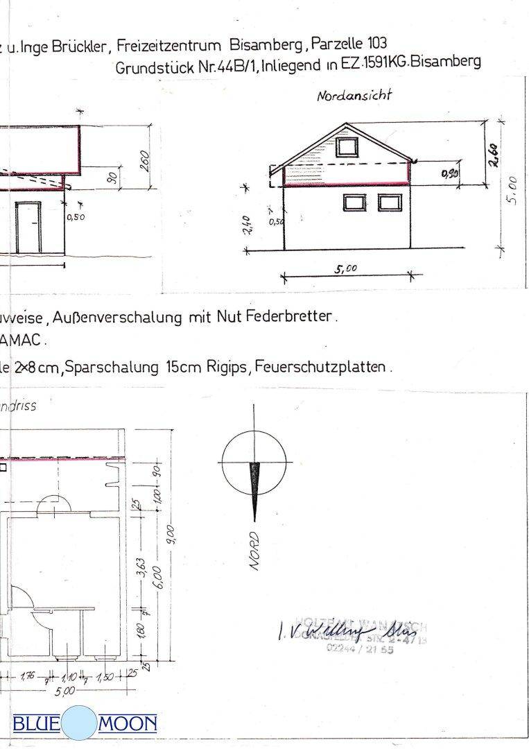 Architektonische Zeichnung mit Nordansicht und Schnittdarstellung des Gebäudes.