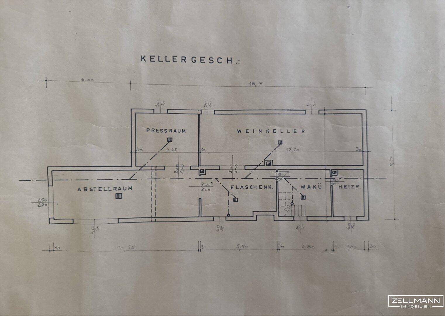 Grundriss des Kellergeschosses mit Abstellraum, Pressraum, Weinkeller und Heizungsraum.