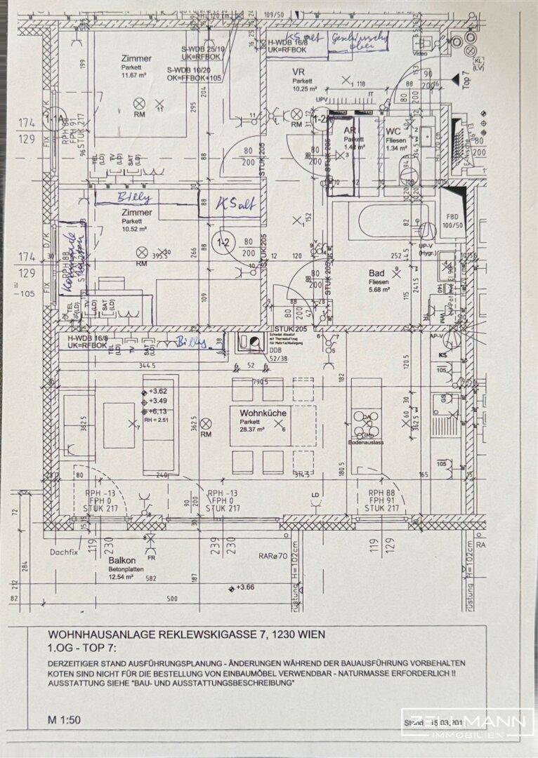 Detaillierter Grundriss mit handschriftlichen Anmerkungen und Raumaufteilung.