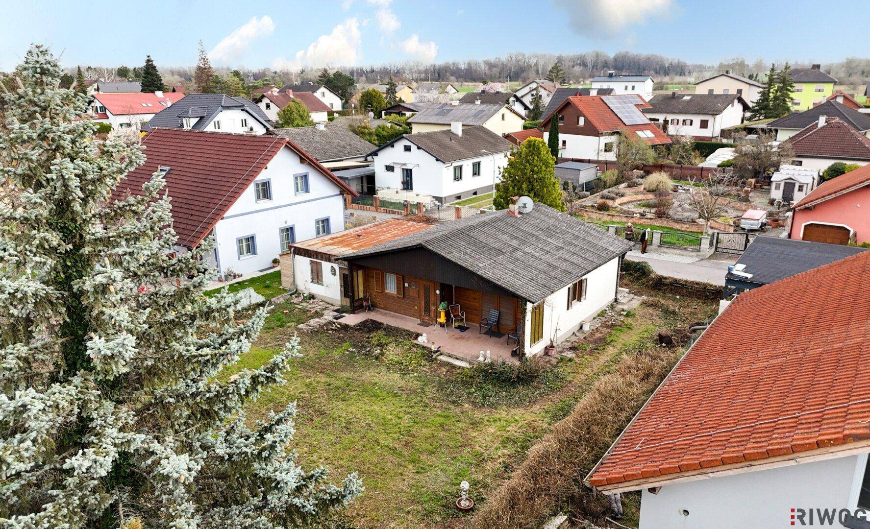 LEBEN WIE DAMALS - ENTZÜCKENDES WEEKENDHAUS II VIEL POTENZIAL II SCHÖNER GARTEN II GARAGE II RUHIGE SIEDLUNGSLAGE II NÄHE FELIXDORF - Ansicht 4