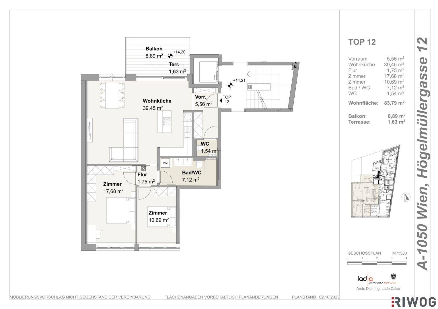 Grundriss der Wohnung Top 12 mit Wohnküche, zwei Zimmern, Bad und Balkon.