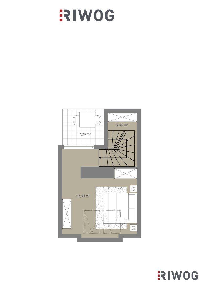 Grundriss des oberen Geschosses einer Maisonette mit Schlafzimmer, kleinem Balkon und Treppenaufgang.