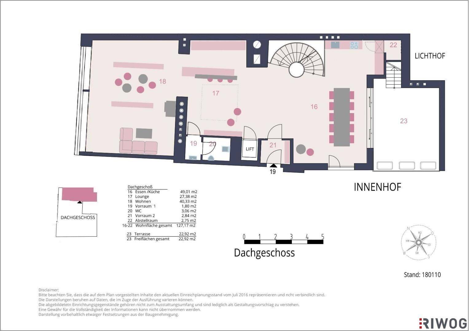 Grundriss des Dachgeschosses mit offenem Wohnbereich, Küche, Lounge und einer großzügigen Terrasse.