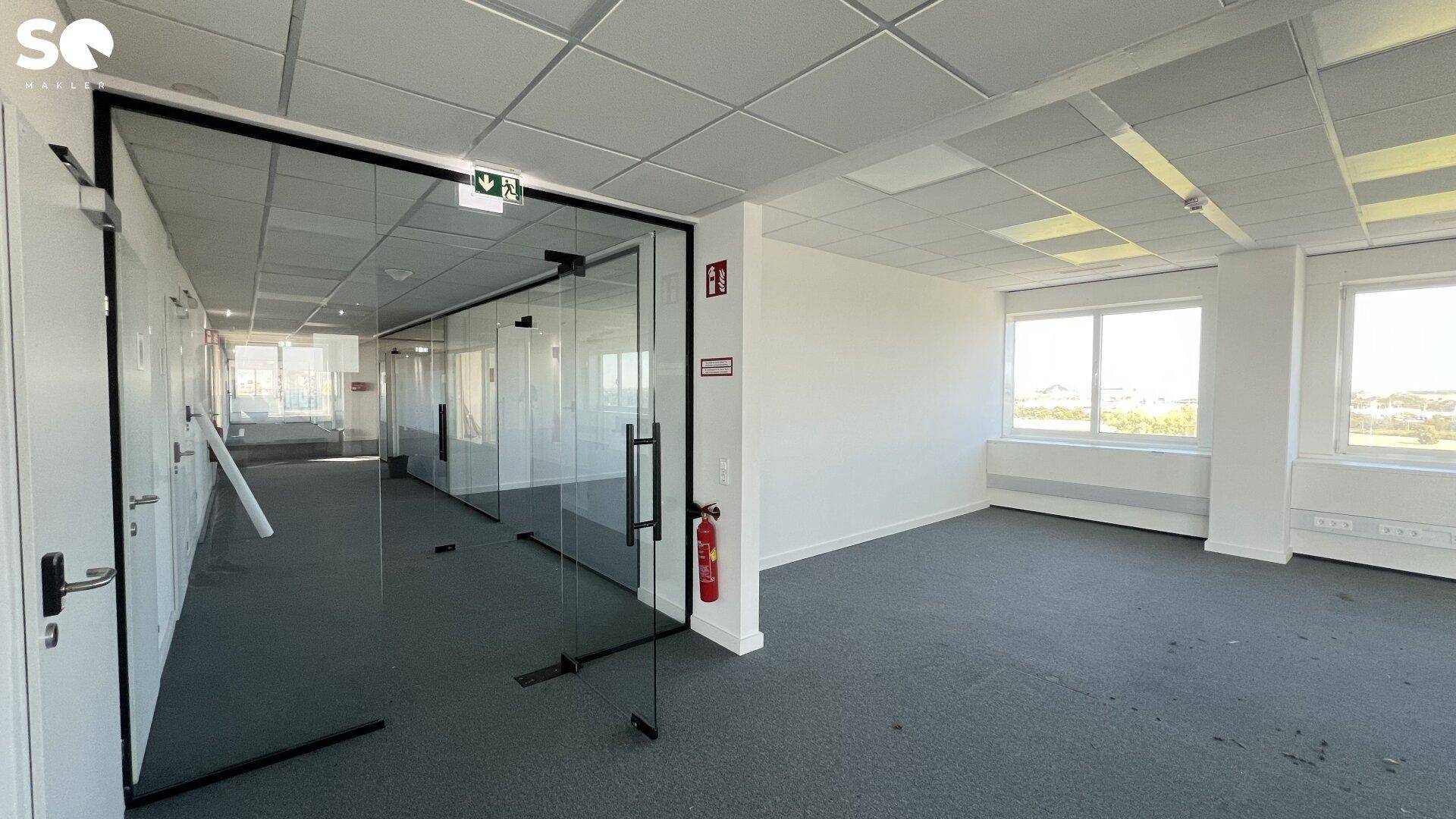# SQ - REPRÄSENTAIVE BÜROFLÄCHE IM ÖWN TOWER IN WIENER NEUDORF - MASSGESCHNEIDERT NACH IHREN BEDÜRFNISSEN - STAFFELMIETE – pohled 6