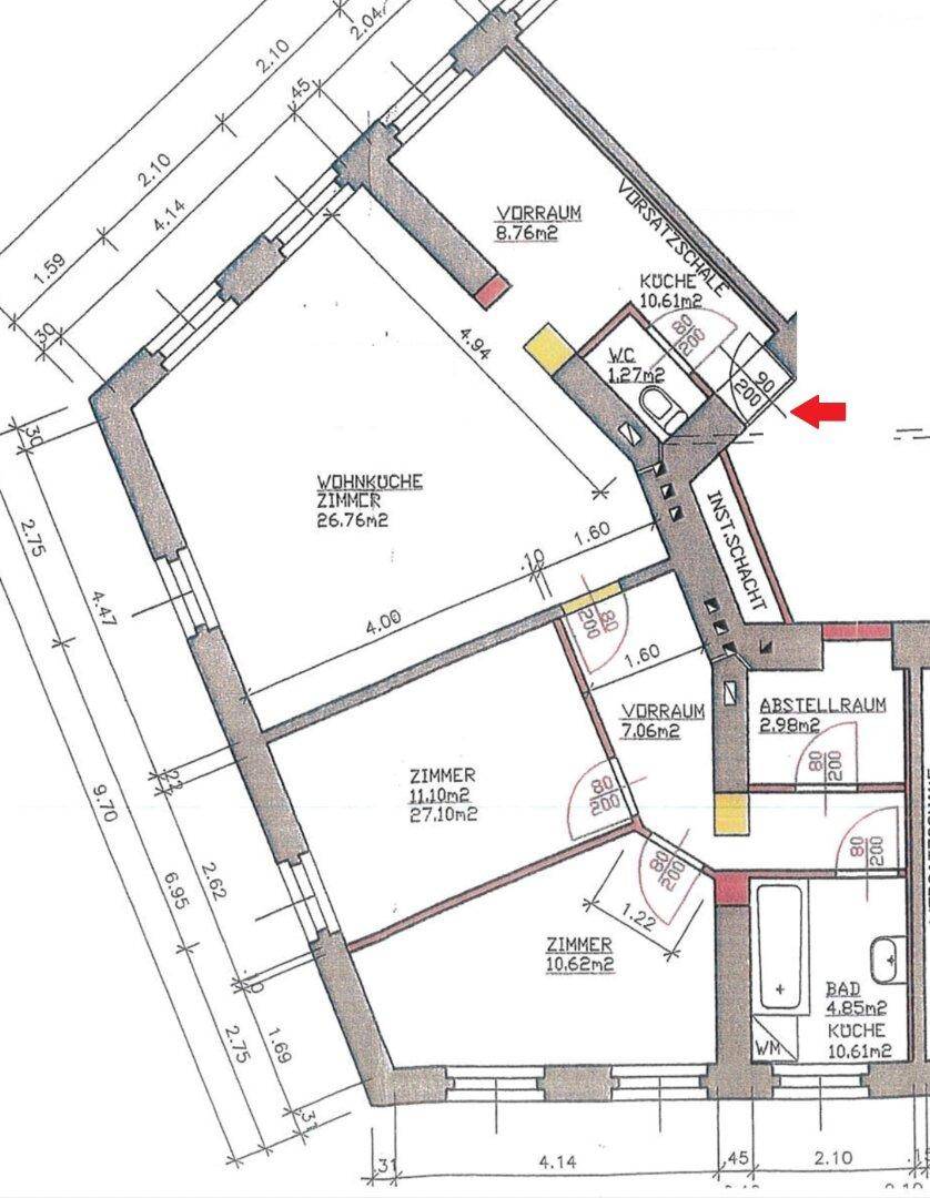 Grundriss einer Wohnung mit Wohnküche, drei Zimmern, Bad und separatem WC.
