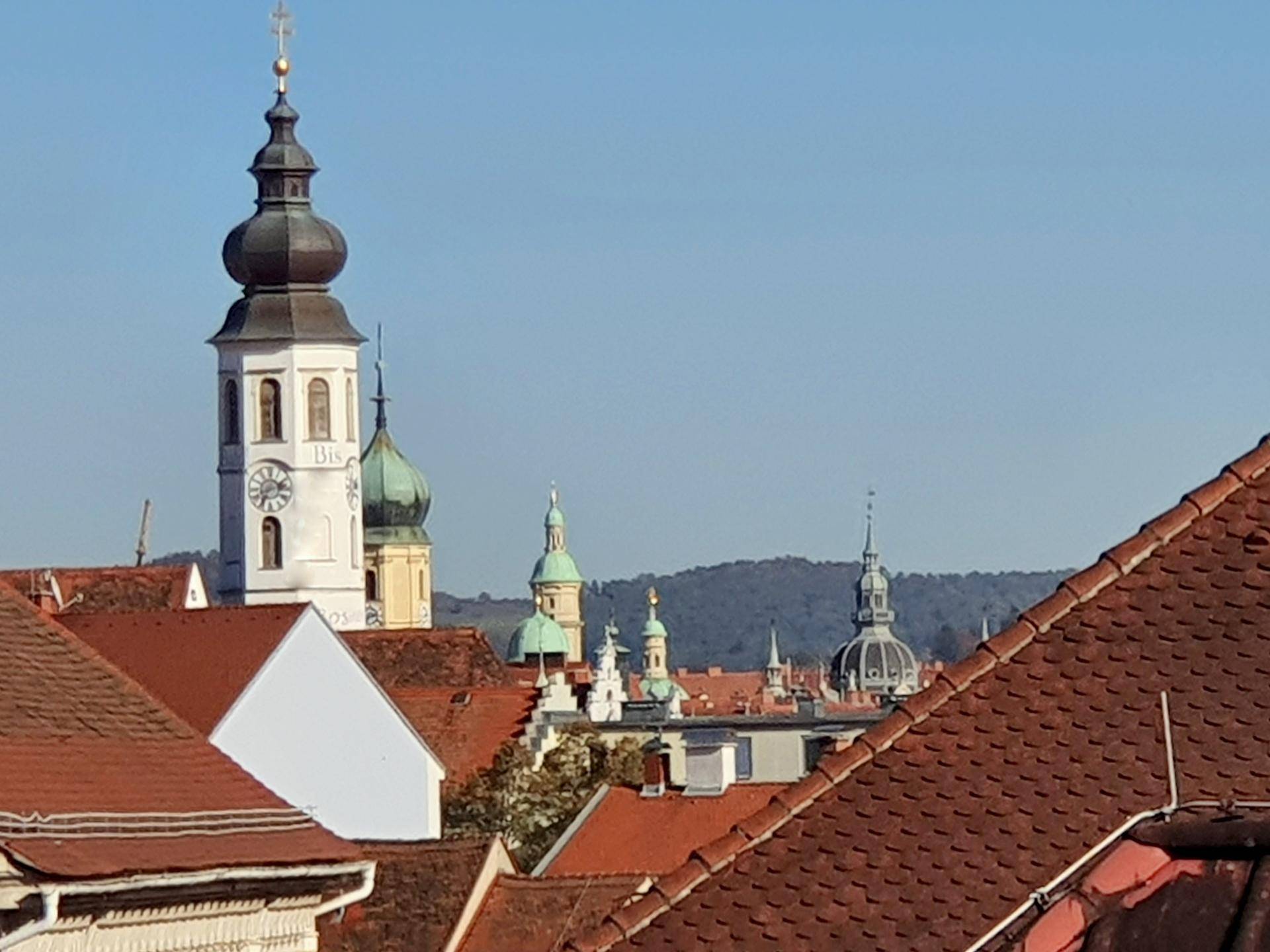 * * * SINGLE- und PÄRCHEN-HIT... ALLES UNIS GUT ERREICHBAR... mit SCHLOSSBERG- und DOMBLICK * * * - Ansicht 4