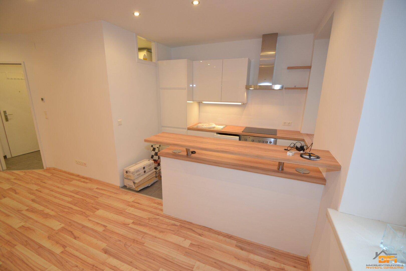BRUNNENMARKT: Stylische 2-Zimmer Wohnung mit gutem Grundriss in Hofruhelage – další