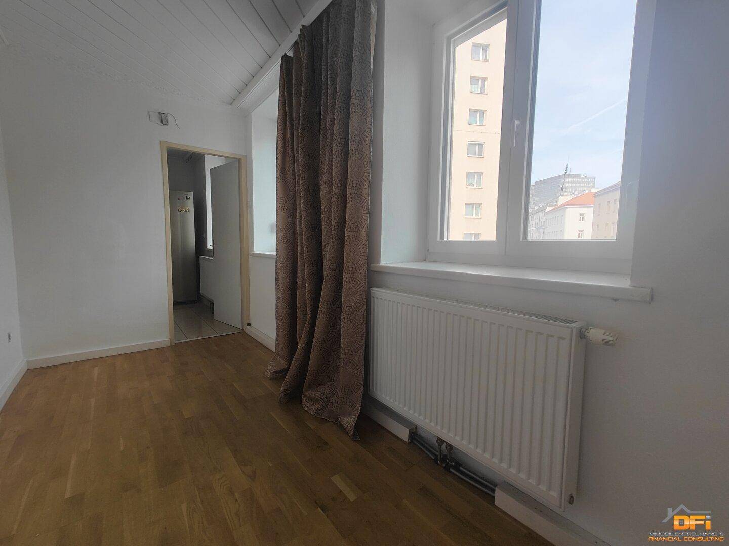 https://pictures.immobilienscout24.de/prod.www.immobilienscout24.at/pictureserver/loadPicture?q=70&id=012.0012000001E3qnr-1714492154-620b010549084705b96f0605e12e7654