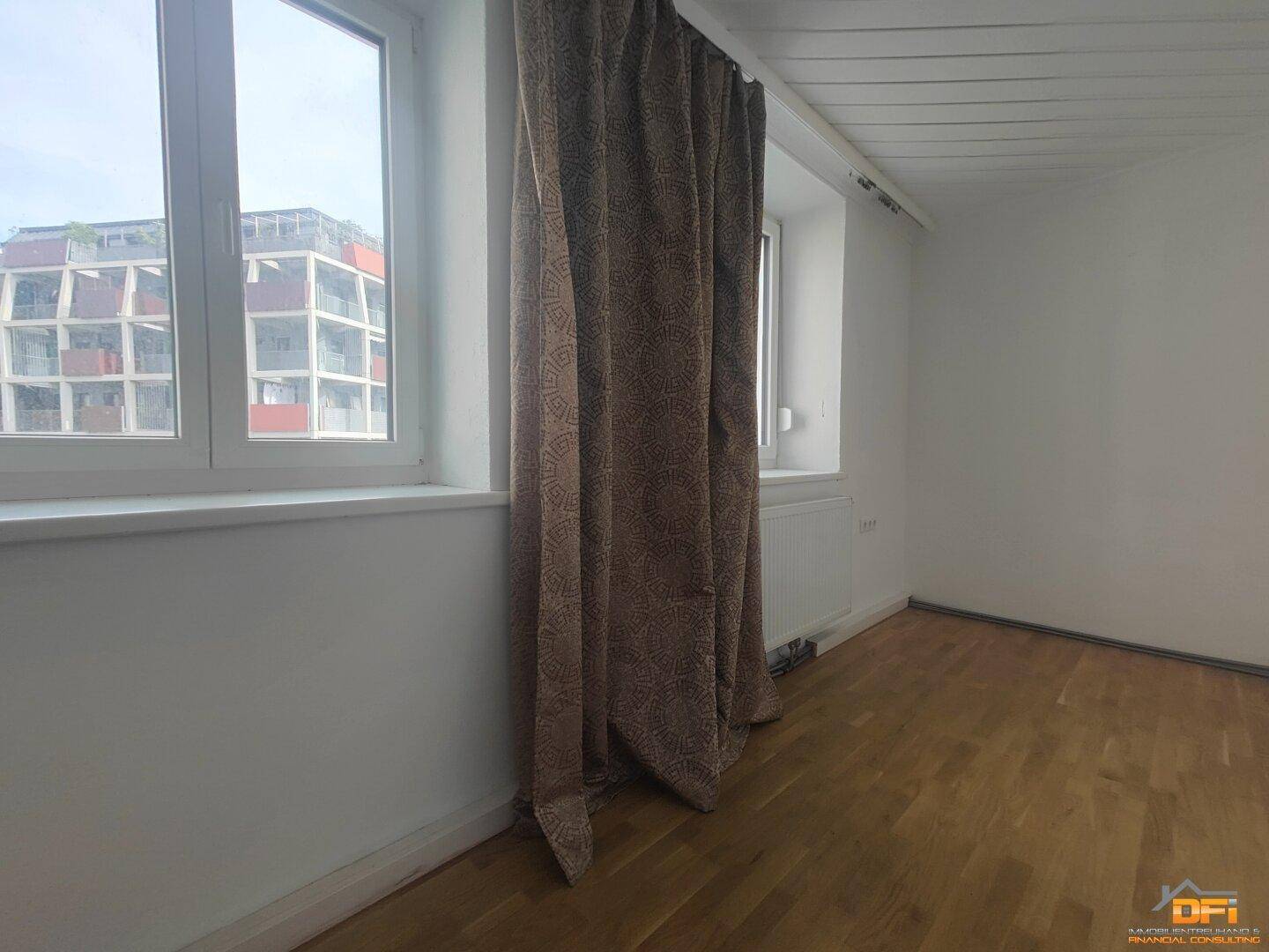 https://pictures.immobilienscout24.de/prod.www.immobilienscout24.at/pictureserver/loadPicture?q=70&id=012.0012000001E3qnr-1714492160-c1afc353e7be4898a67ef293e2f46991