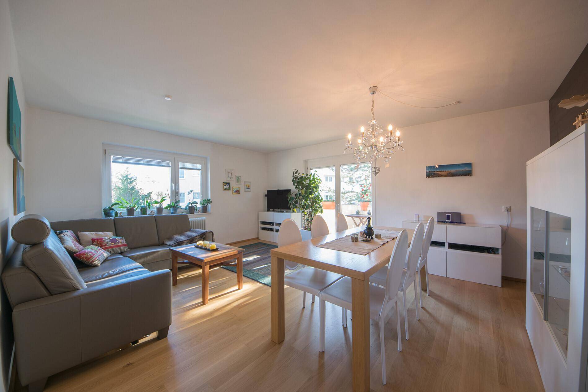 Helles Wohnzimmer