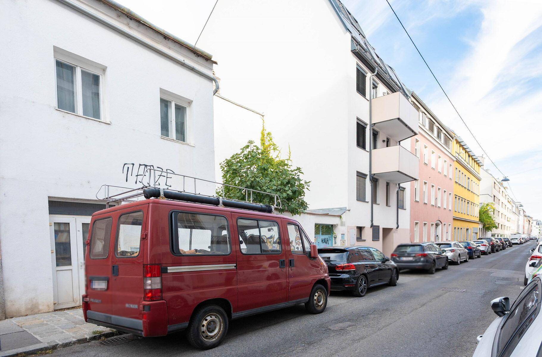 Straße Stadteinwärts