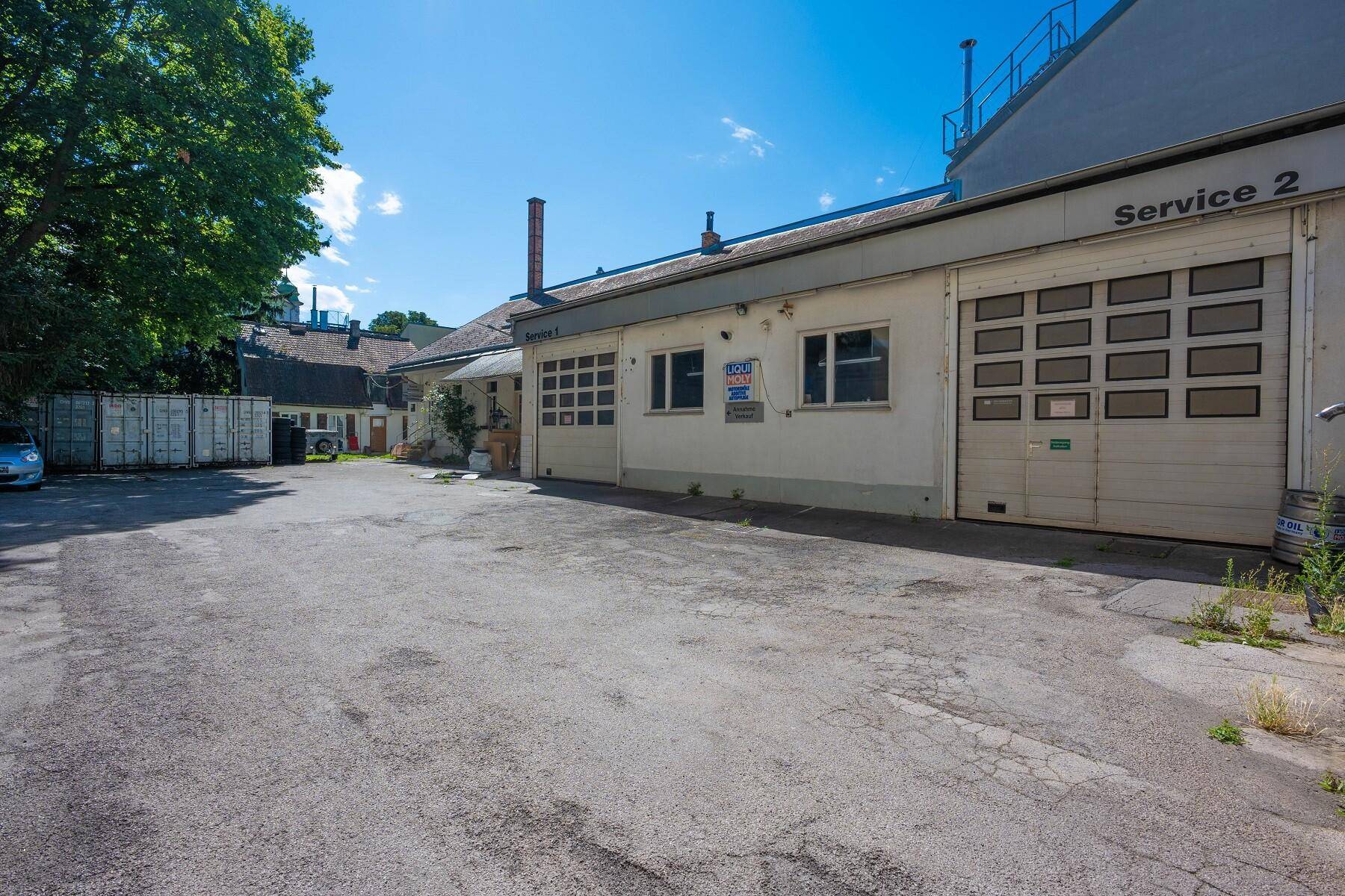 Altes Autohaus